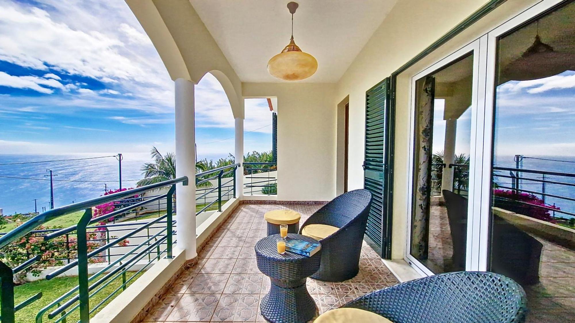 Casa Eleanor By Lovelystay Calheta  Eksteriør billede