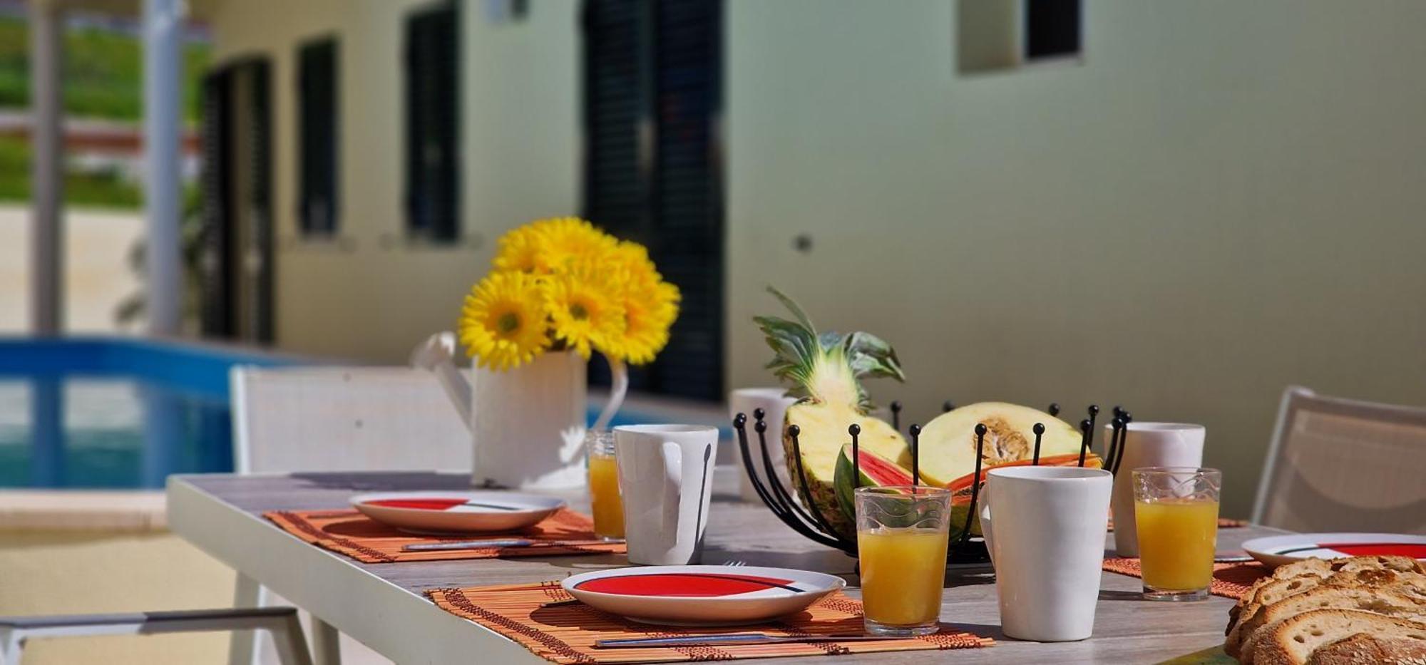 Casa Eleanor By Lovelystay Calheta  Eksteriør billede