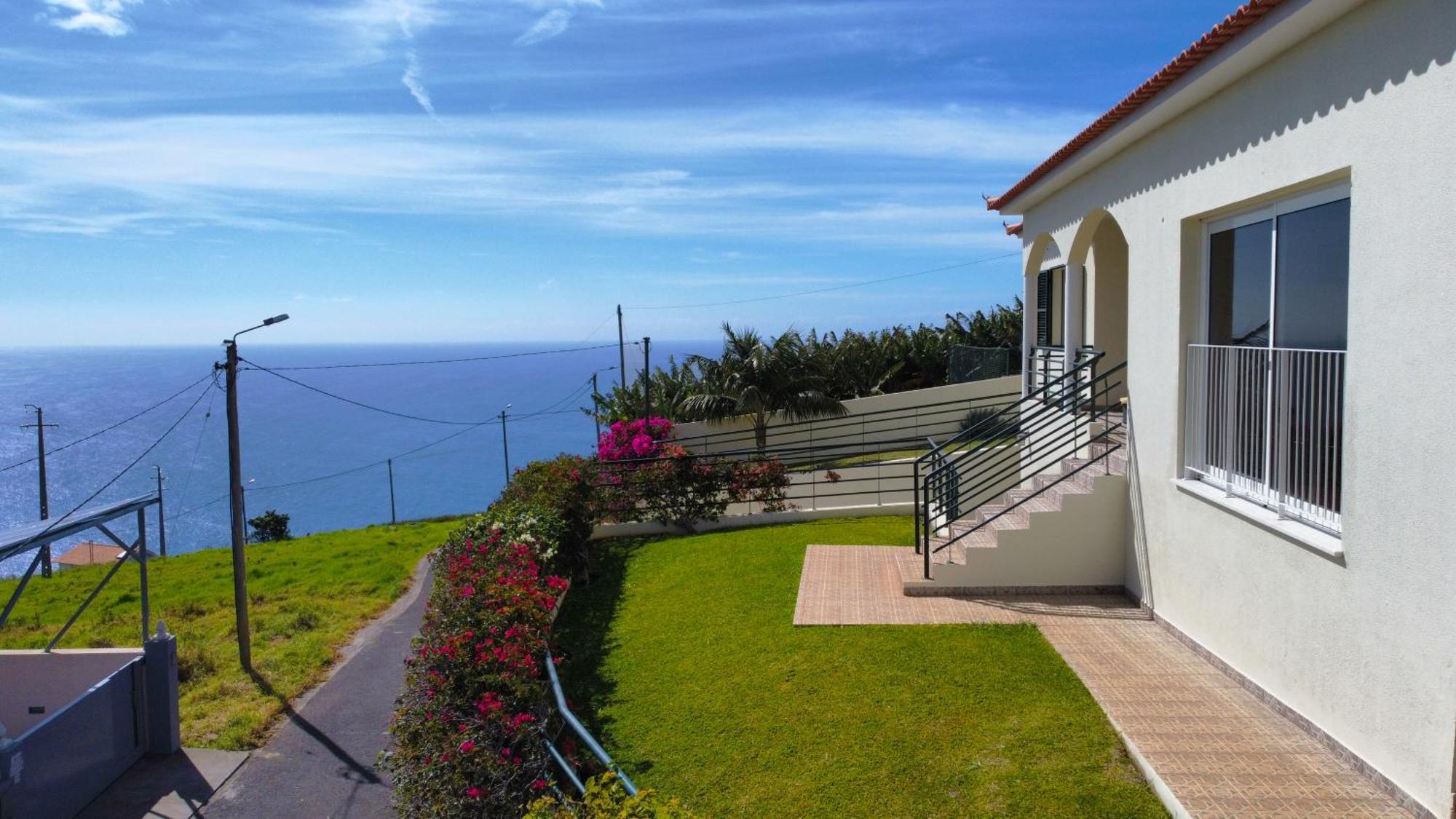 Casa Eleanor By Lovelystay Calheta  Eksteriør billede