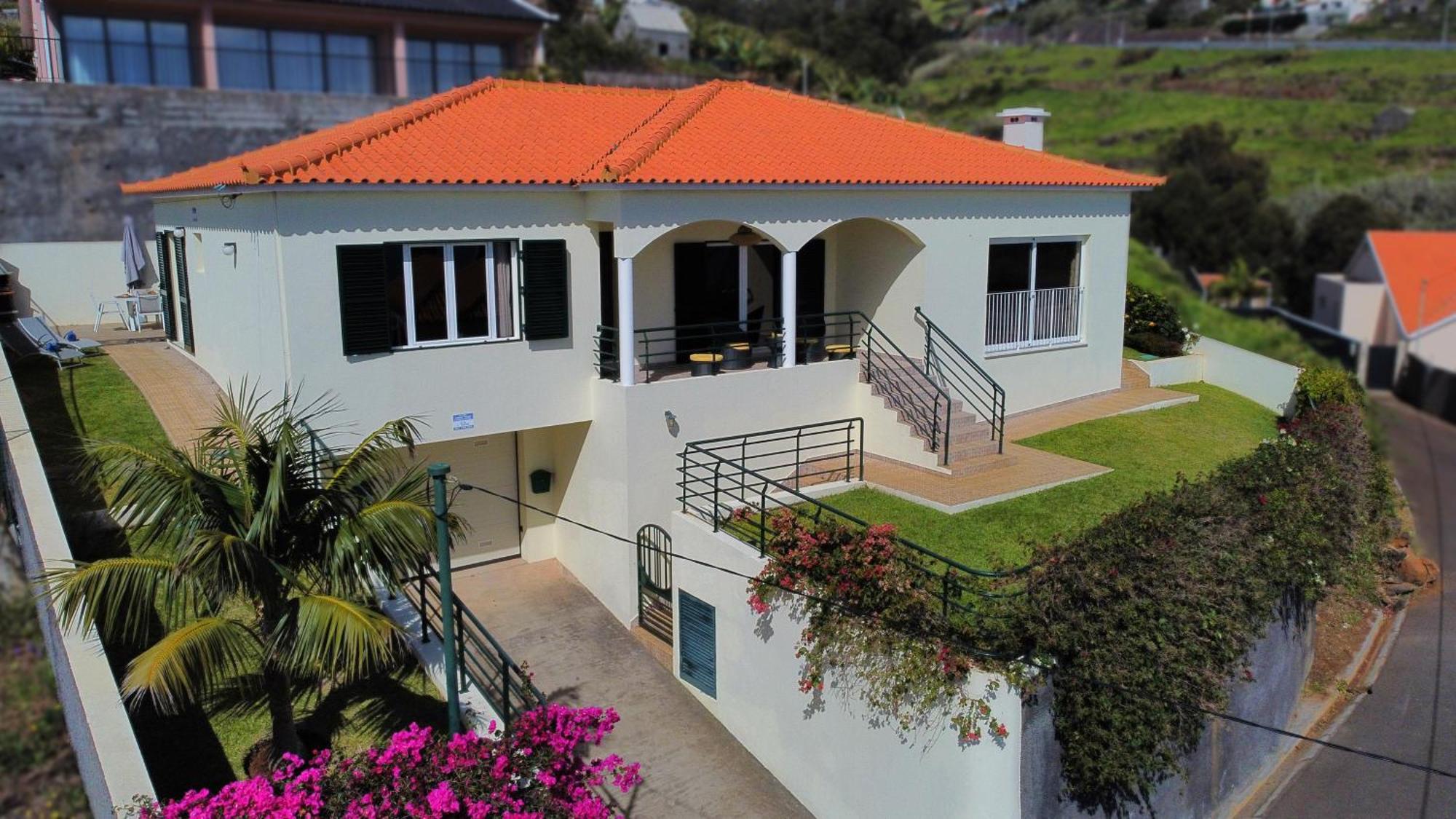 Casa Eleanor By Lovelystay Calheta  Eksteriør billede