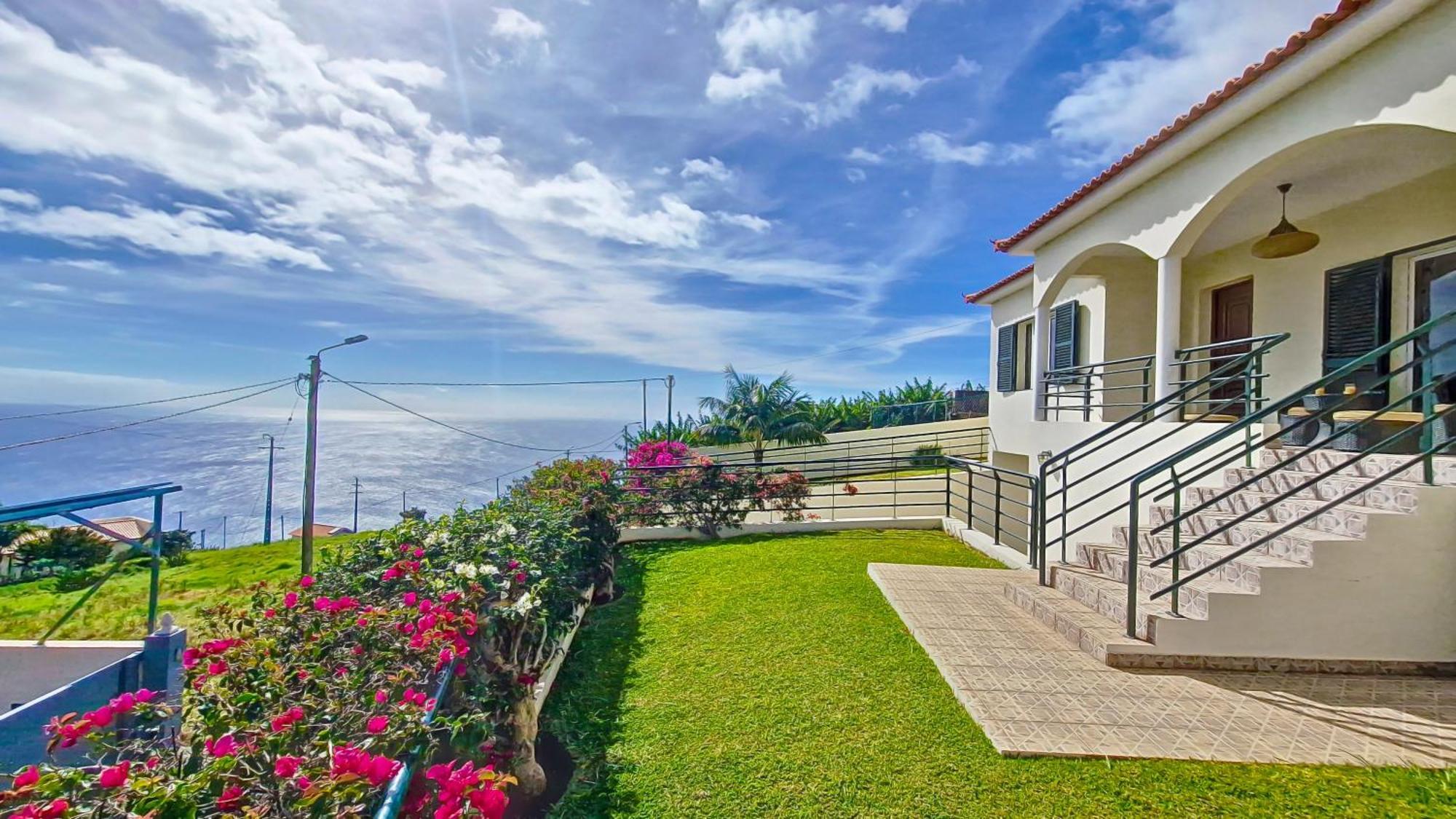 Casa Eleanor By Lovelystay Calheta  Eksteriør billede